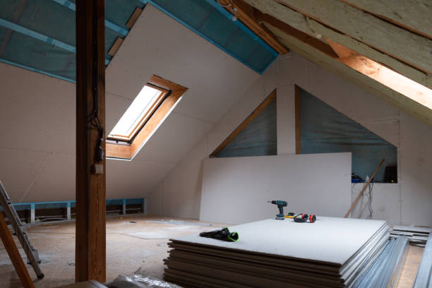 Best Spray Foam Insulation  in Holly Springs, MS